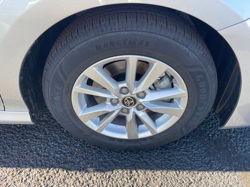 Used 2025 Toyota Camry LE image 22