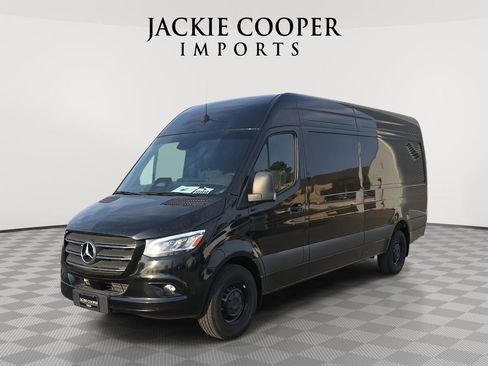 New 2025 Mercedes-Benz Sprinter 2500 image 1