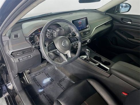 Used 2020 Nissan Altima 2.5 SR image 10