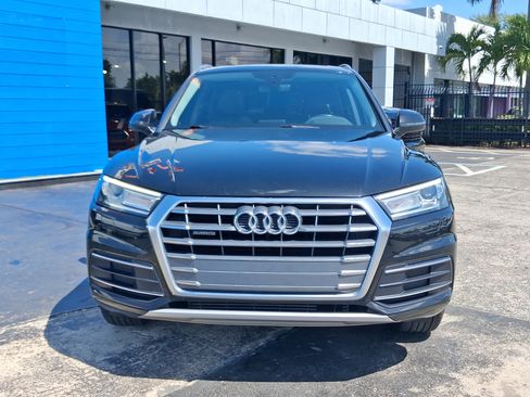 Used 2019 Audi Q5 2.0T Premium w/ Convenience Package AWD/4WD image 3