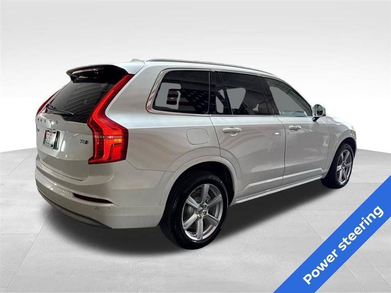 Used 2022 Volvo XC90 T5 Momentum AWD/4WD image 5