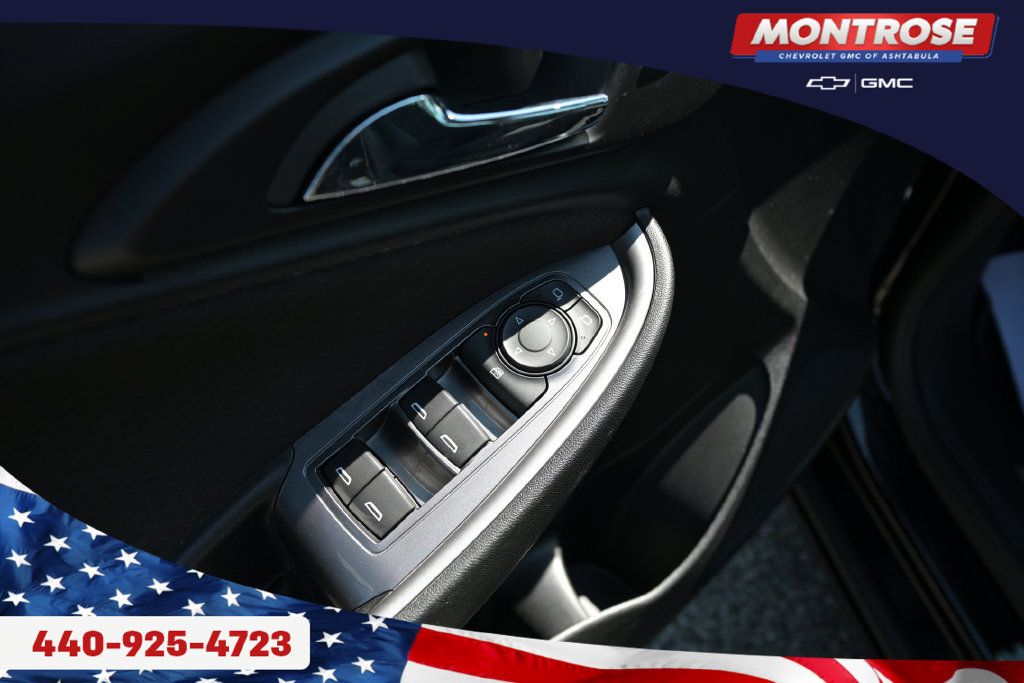 Used 2022 Chevrolet Malibu RS FWD image 15