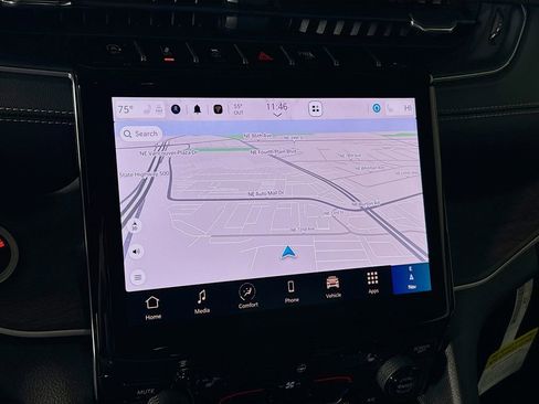 New 2025 Jeep Grand Cherokee Limited w/ Trailer Tow Package image 16