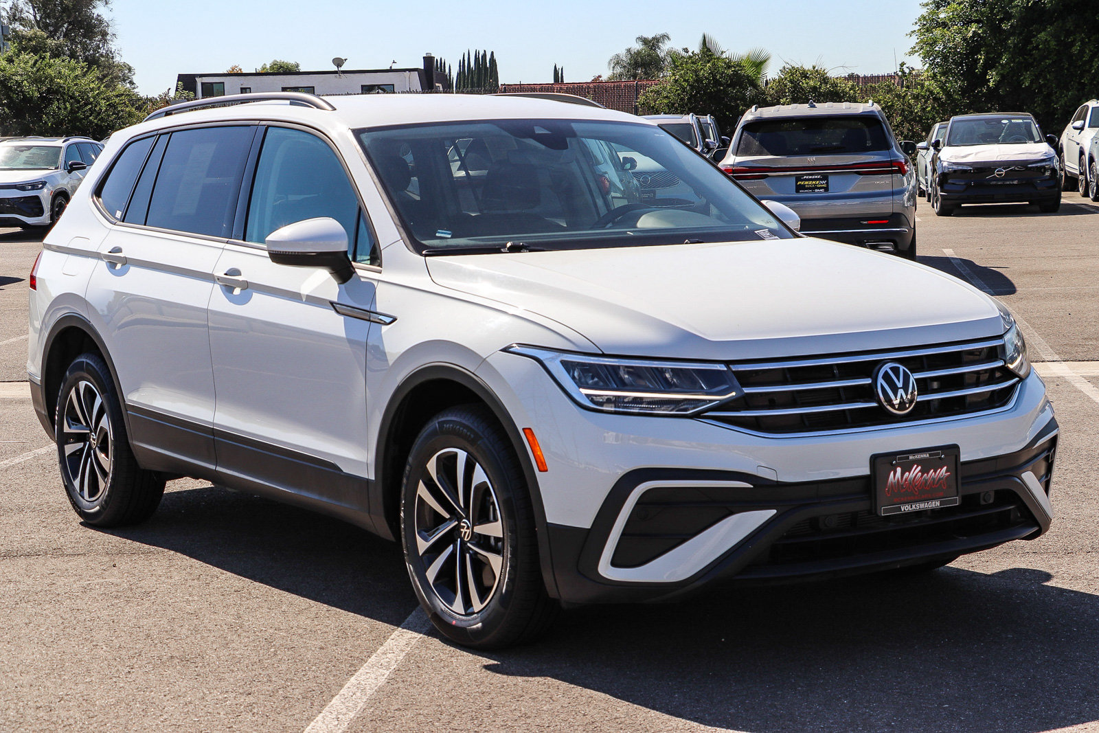 Used 2024 Volkswagen Tiguan S FWD image 3