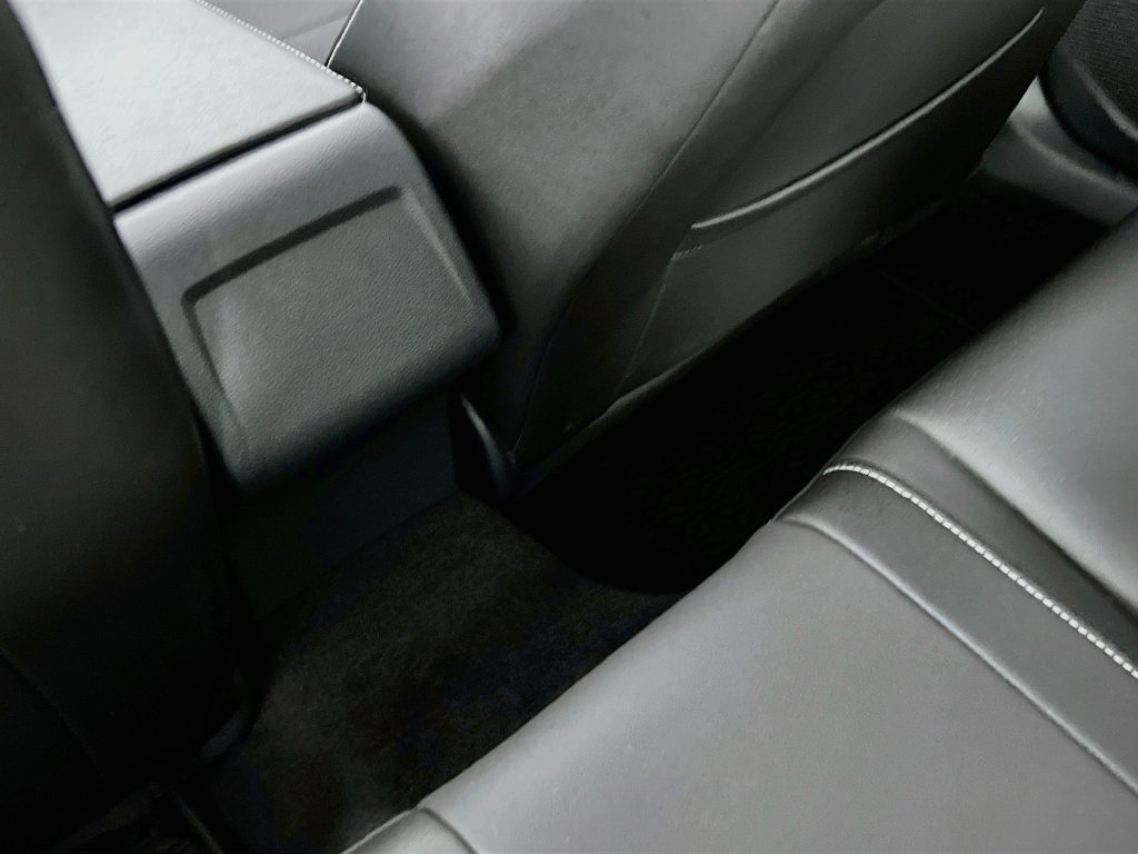 Used 2024 Volkswagen Jetta SE w/ Panoramic Sunroof Package FWD image 25