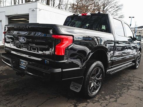 Used 2025 Ford F150 Lightning Flash image 4