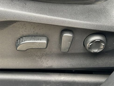 Used 2023 Subaru Ascent Limited w/ Technology Package image 28