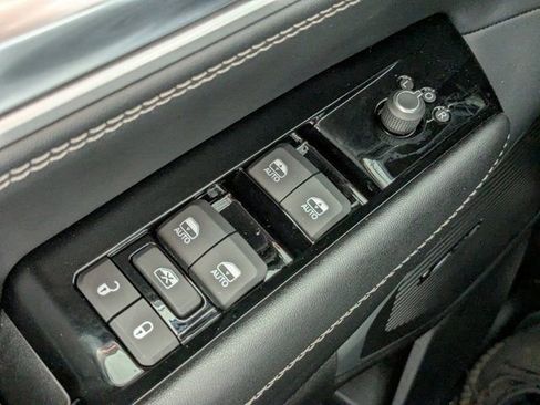 New 2026 Jeep Grand Wagoneer 2WD image 21