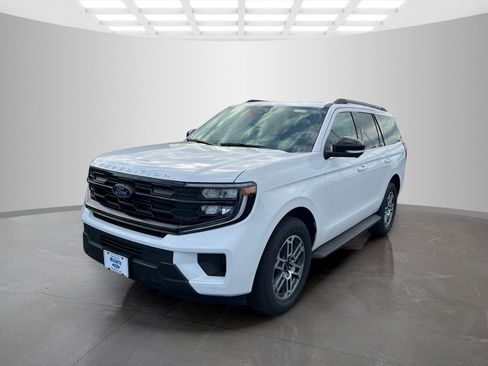 New 2025 Ford Expedition Active image 8