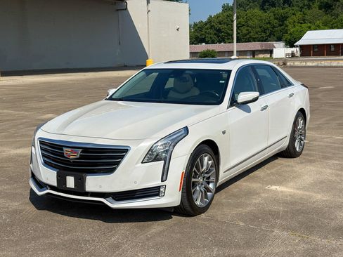 Used 2018 Cadillac CT6 Luxury AWD/4WD image 7