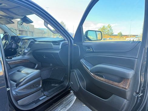 Used 2020 Chevrolet Tahoe LT w/ Luxury Package image 13