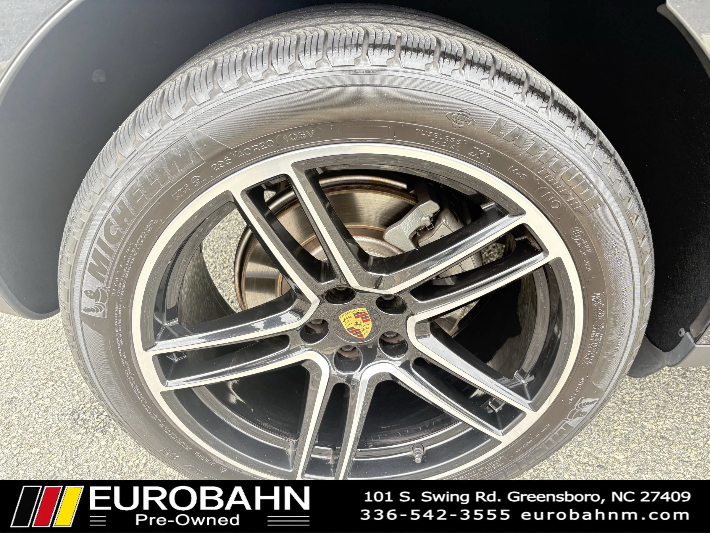 Used 2021 Porsche Macan S AWD/4WD image 33