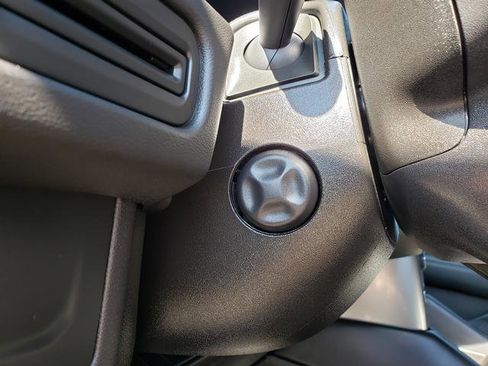 Used 2022 Chevrolet Tahoe LT w/ Luxury Package image 23