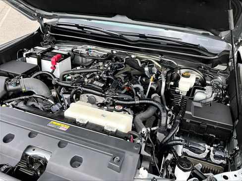 Used 2024 Toyota Tacoma Limited w/ Limited Package (LT) image 36