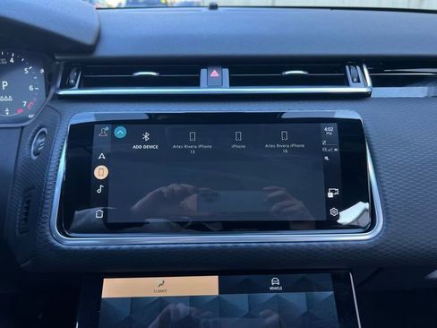 Used 2021 Land Rover Range Rover Velar R-Dynamic S image 26