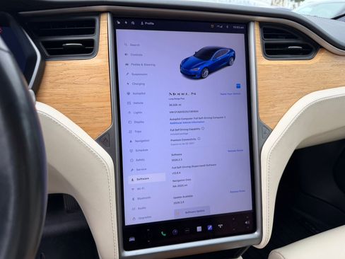 Used 2020 Tesla Model S Long Range Plus image 21