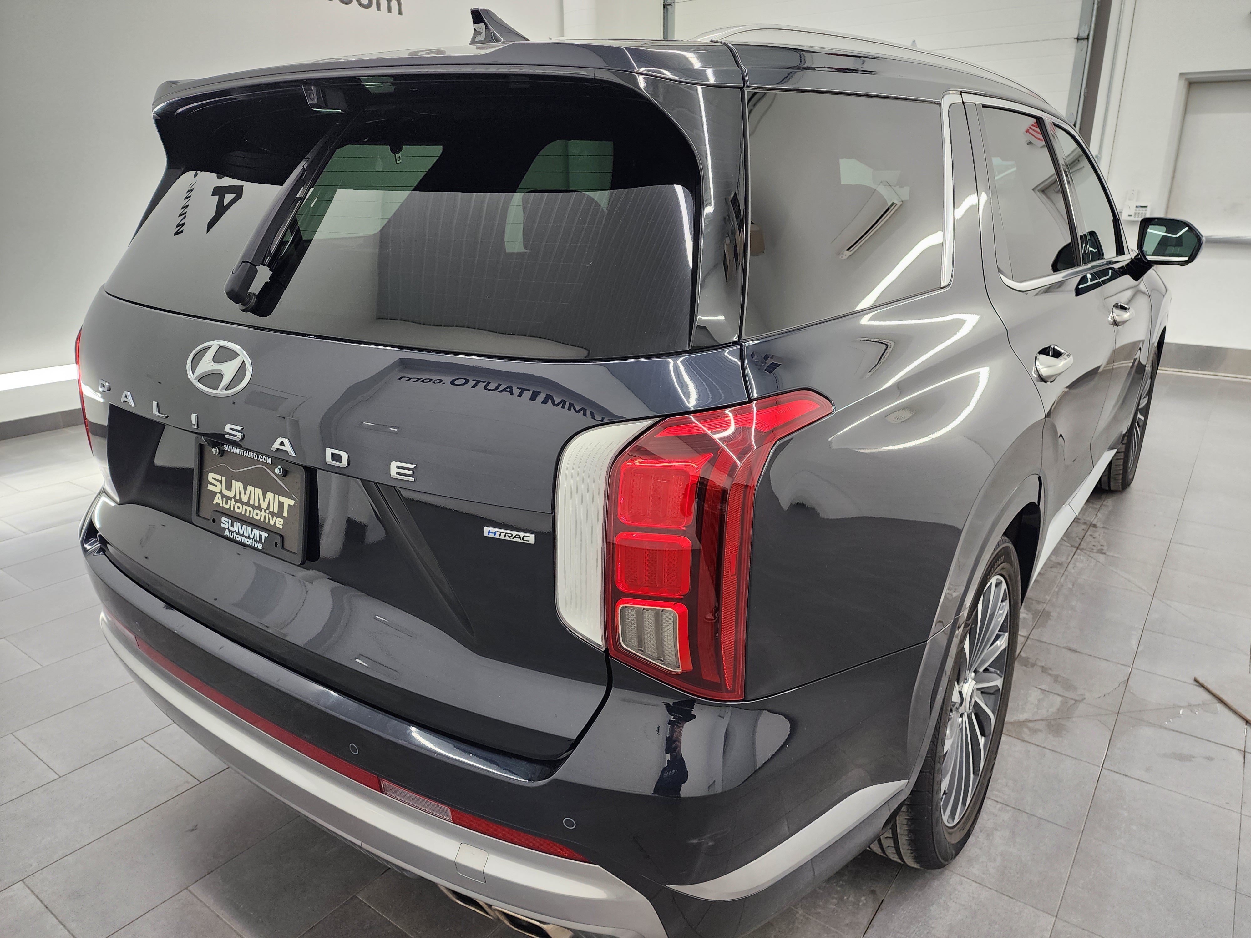 Used 2024 Hyundai Palisade Calligraphy AWD/4WD image 5