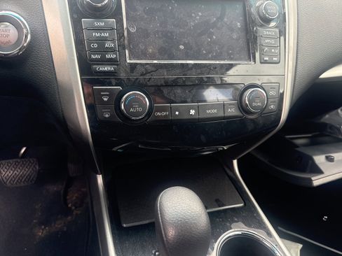 Used 2014 Nissan Altima 2.5 SV w/ Convenience Package image 13