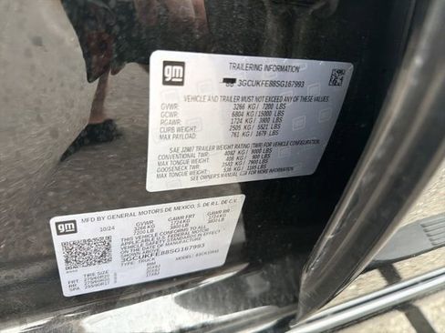 Used 2025 Chevrolet Silverado 1500 LT Trail Boss w/ Convenience Package II image 11