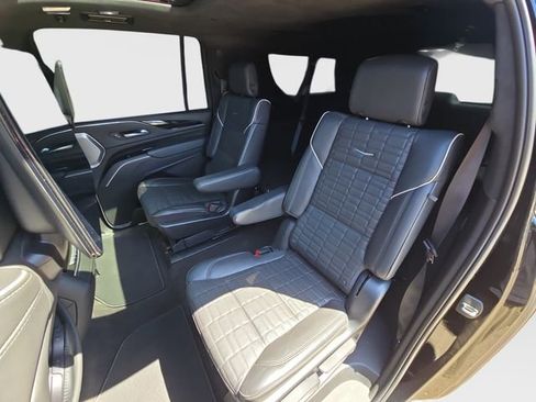 Used 2023 Cadillac Escalade ESV V w/ LPO, Floor Liner Package AWD/4WD image 18
