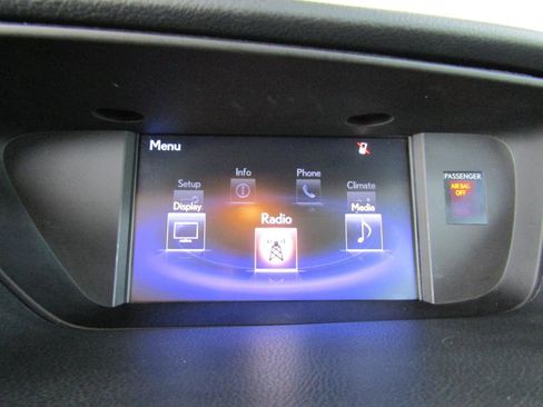 Used 2015 Lexus ES 300h w/ Premium Package w/Bamboo Trim image 17