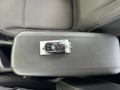Used 2023 Buick Encore GX Select w/ Sport Touring Package FWD image 33