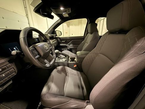 Used 2025 Toyota Tacoma SR5 image 16