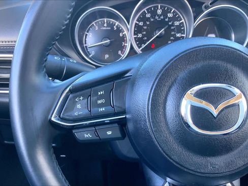 Used 2021 MAZDA CX-5 Touring image 23