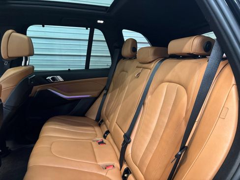 Used 2022 BMW X5 xDrive40i w/ Luxury Seating Package AWD/4WD image 24