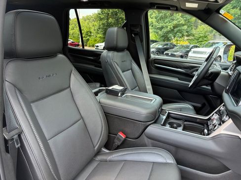 Used 2024 GMC Yukon Denali AWD/4WD image 28
