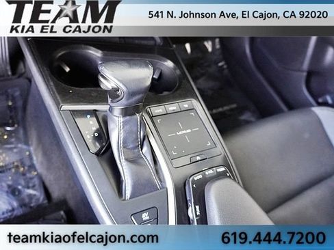 Used 2019 Lexus UX 250h AWD/4WD image 31