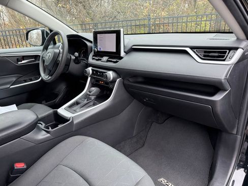 Used 2024 Toyota RAV4 XLE image 35
