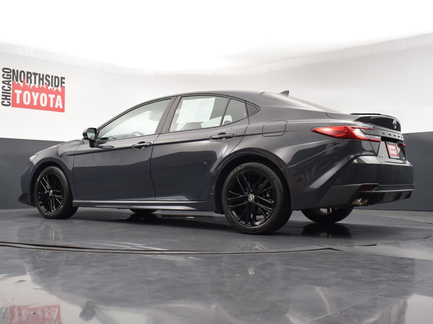 Used 2025 Toyota Camry SE FWD image 26