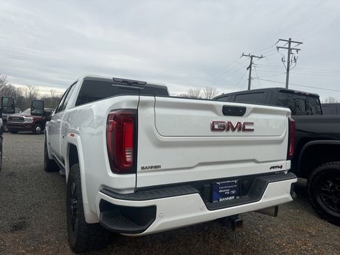 Used 2021 GMC Sierra 2500 AT4 w/ AT4 Premium Plus Package image 4