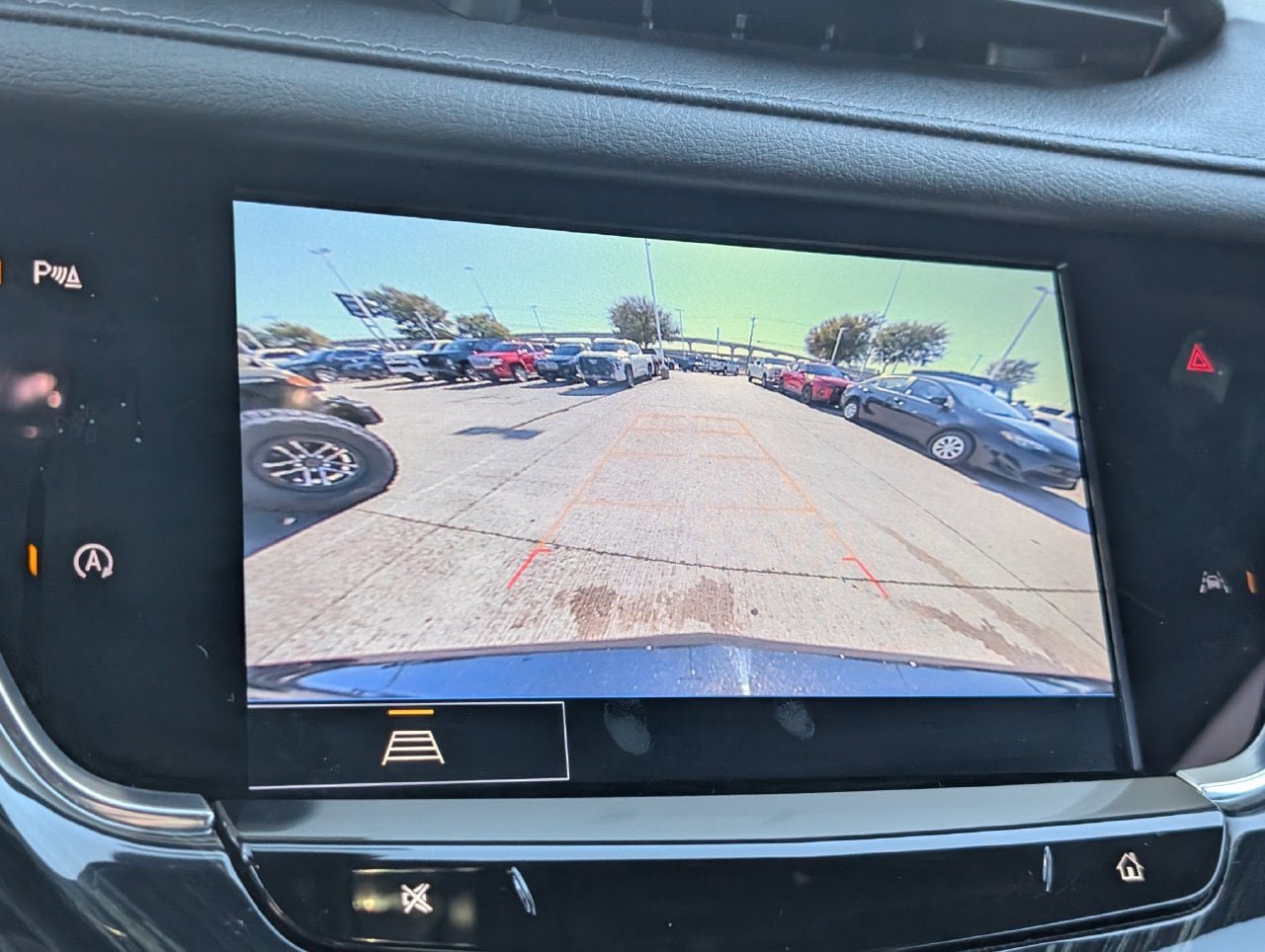 Used 2024 Cadillac XT6 Premium Luxury FWD image 14