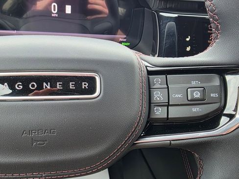 Used 2025 Jeep Wagoneer S Launch Edition image 30