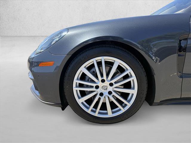 Used 2019 Porsche Panamera image 21