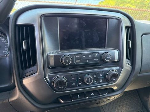 Used 2018 Chevrolet Silverado 1500 LT w/ All Star Edition AWD/4WD image 26