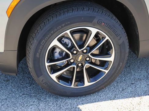 New 2026 Chevrolet TrailBlazer LT w/ Convenience Package AWD/4WD image 7
