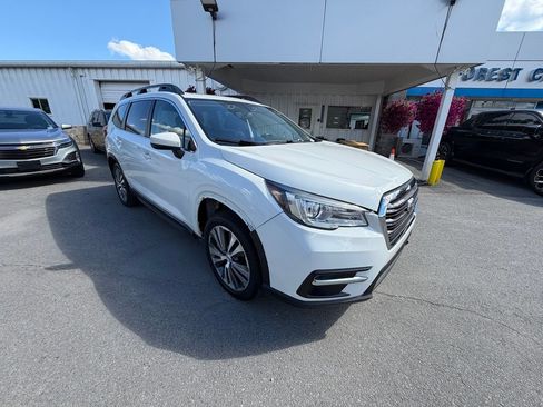 Used 2021 Subaru Ascent Premium w/ Sport Package AWD/4WD image 7