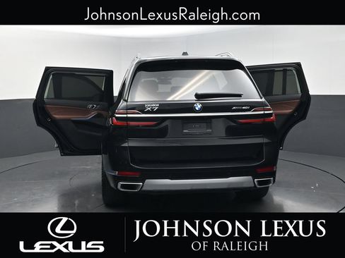 Used 2025 BMW X7 xDrive40i w/ Premium Package AWD/4WD image 34