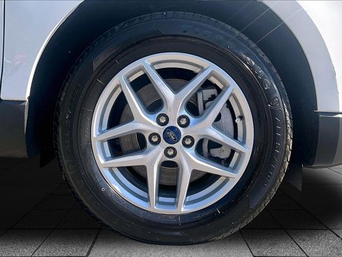 Used 2022 Ford Edge SEL w/ Convenience Package image 7