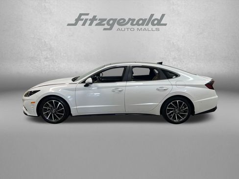 Used 2020 Hyundai Sonata Limited w/ Preferred Accessory Package FWD image 2