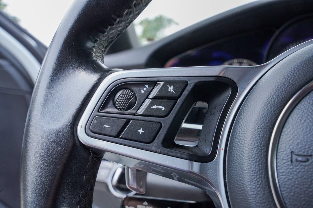 Used 2020 Porsche Panamera 4 AWD/4WD image 13