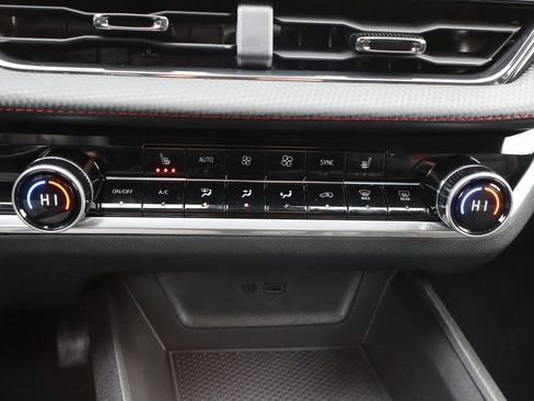 New 2026 Chevrolet Equinox RS image 10