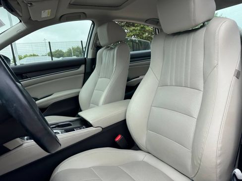 Used 2020 Honda Accord EX-L image 10