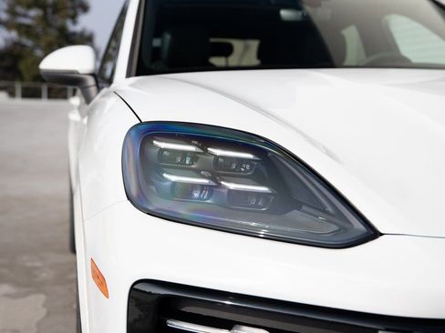 New 2026 Porsche Cayenne Coupe image 13