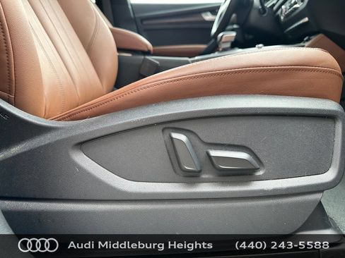 Used 2023 Audi Q5 2.0T Premium Plus w/ Premium Plus Package AWD/4WD image 19