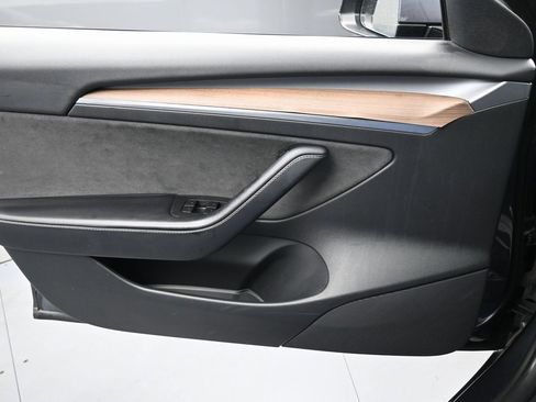 Used 2022 Tesla Model 3 Performance image 23