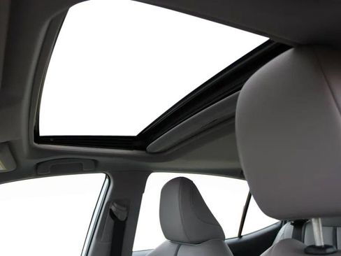 Used 2023 Toyota Camry SE w/ Audio Upgrade Package image 30